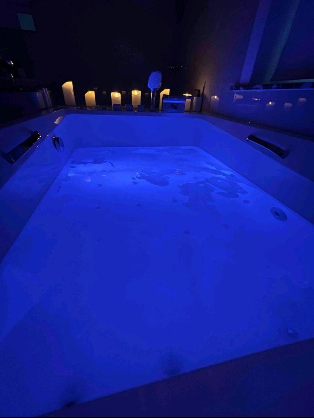 Sublime Appartement Calme Cosy & Jacuzzi Брюссель Экстерьер фото